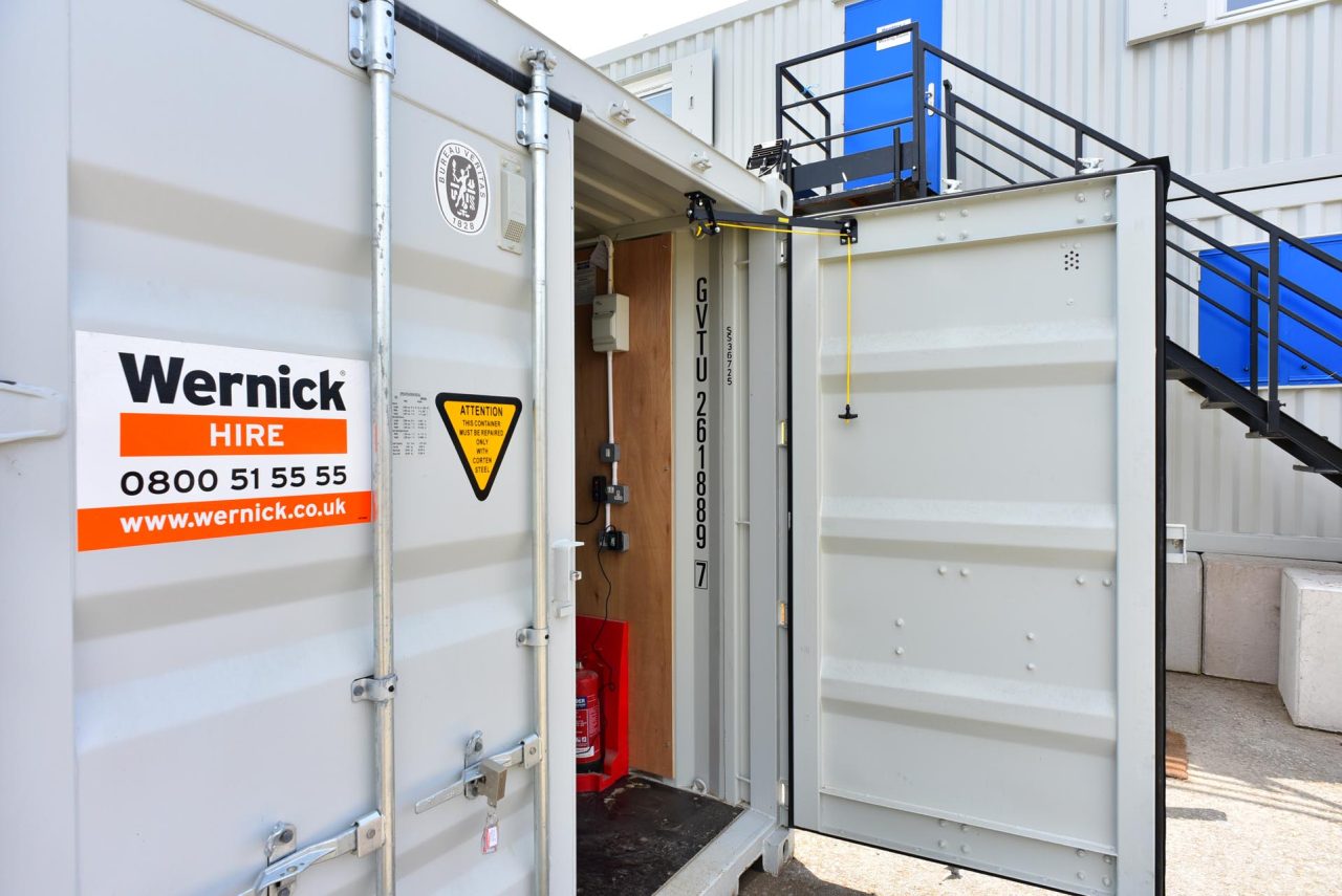 Storage containers and shipping containers