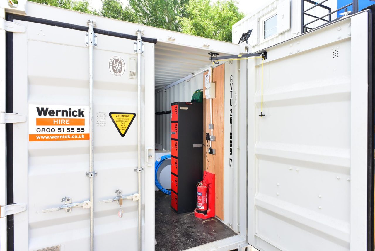 Storage containers and shipping containers
